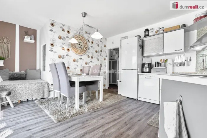 Prodej rodinného domu, Ostrov, Krušnohorská, 340 m2