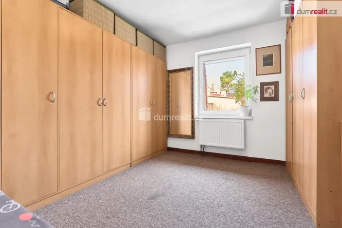 Prodej rodinného domu, Ostrov, Krušnohorská, 340 m2