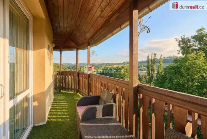 Prodej rodinného domu, Ostrov, Krušnohorská, 340 m2