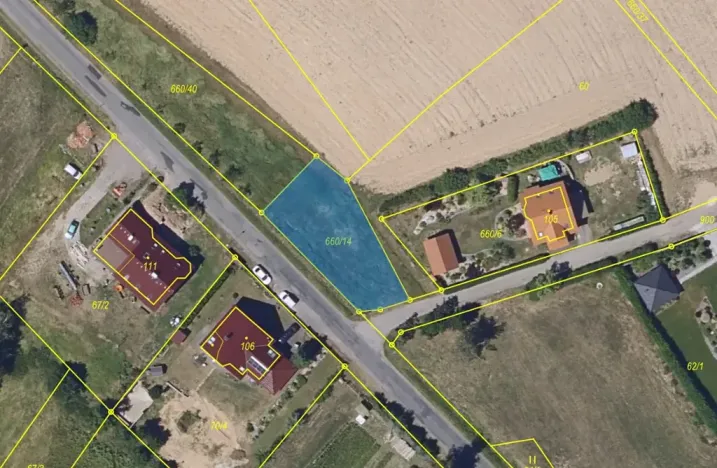 Dražba pole, Víska, 500 m2