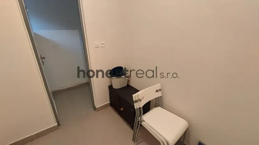 Pronájem bytu 1+kk, Brno, Nadační, 36 m2