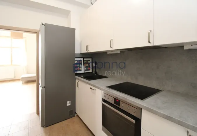 Pronájem bytu 2+kk, Praha, Na pecích, 48 m2