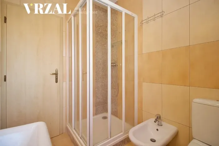 Prodej vícegeneračního domu, Tursko, Ke Statkům, 189 m2