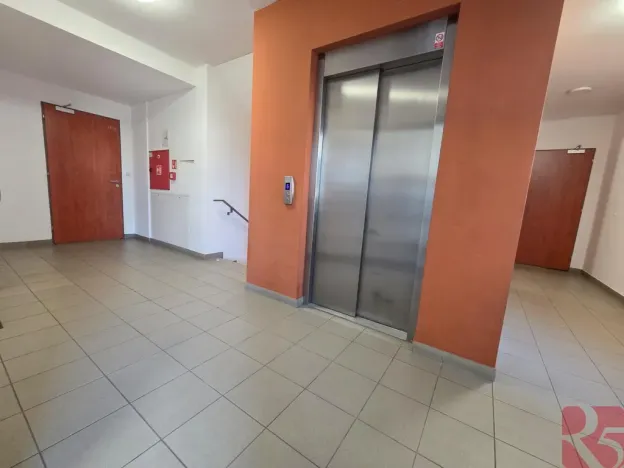 Pronájem bytu 2+kk, Praha - Michle, Hadovitá, 53 m2