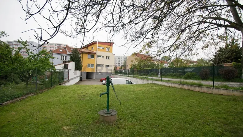 Pronájem bytu 2+kk, Brno, Jemelkova, 48 m2