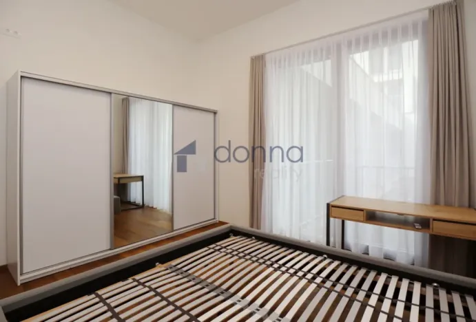 Pronájem bytu 3+kk, Praha, Křižíkova, 105 m2