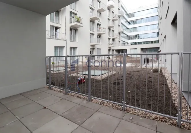 Pronájem bytu 3+kk, Praha, Křižíkova, 105 m2