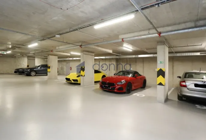 Pronájem bytu 3+kk, Praha, Křižíkova, 105 m2