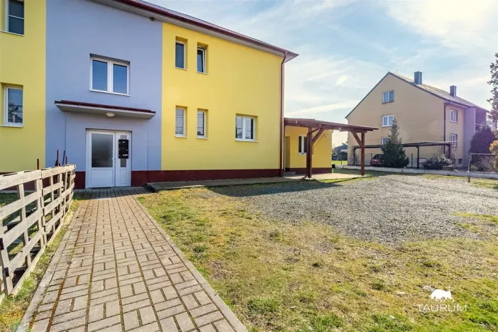 Prodej bytu 2+1, Hlohová, 64 m2