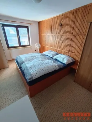 Pronájem bytu 4+1, Kamýk nad Vltavou, 75 m2