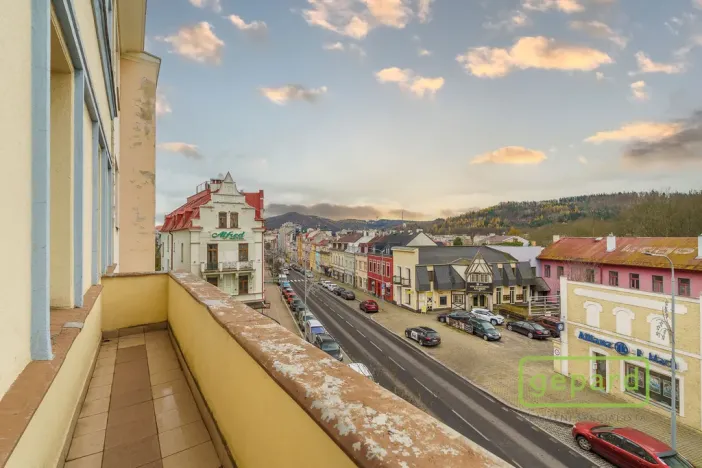 Pronájem bytu 3+1, Karlovy Vary, Sokolovská, 87 m2