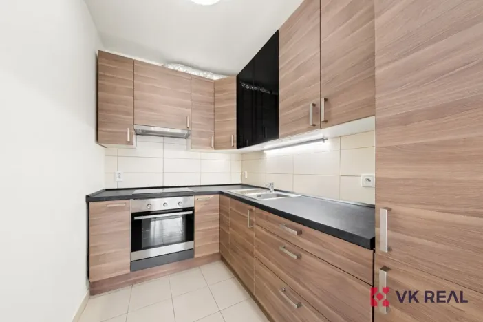 Prodej bytu 2+kk, Praha - Kobylisy, Šimůnkova, 47 m2