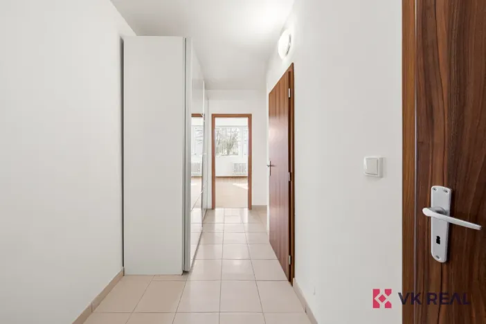 Prodej bytu 2+kk, Praha - Kobylisy, Šimůnkova, 47 m2