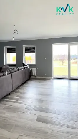 Prodej rodinného domu, Nová Role, 270 m2