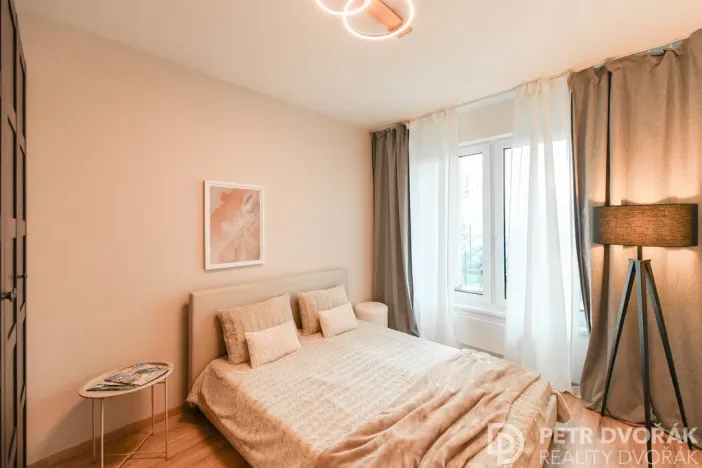 Prodej bytu 2+kk, Praha - Strašnice, Počernická, 40 m2