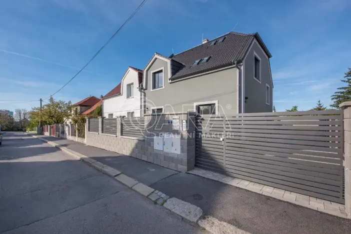 Pronájem bytu 1+kk, Praha - Chodov, Švabinského, 25 m2