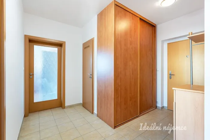 Pronájem bytu 3+kk, Praha - Letňany, Bechlínská, 68 m2