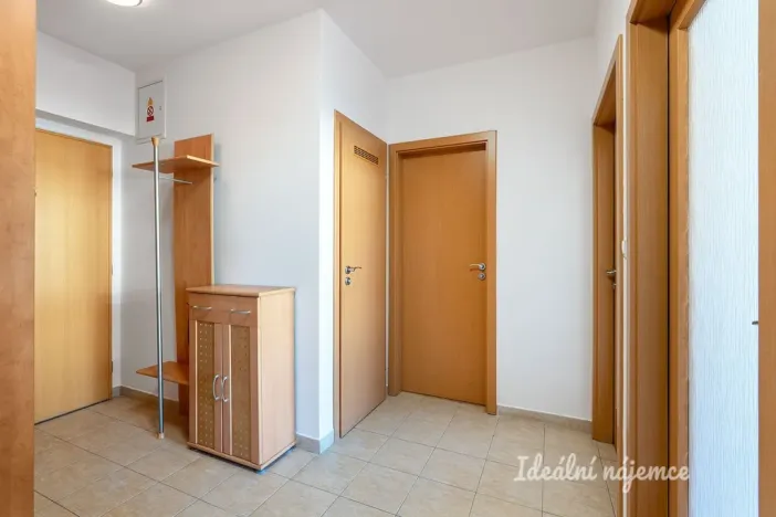 Pronájem bytu 3+kk, Praha - Letňany, Bechlínská, 68 m2