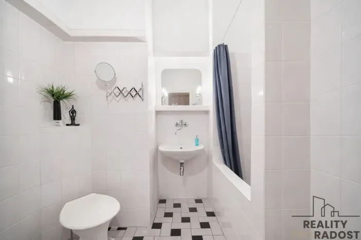 Prodej bytu 3+1, Pardubice - Zelené Předměstí, Sladkovského, 85 m2