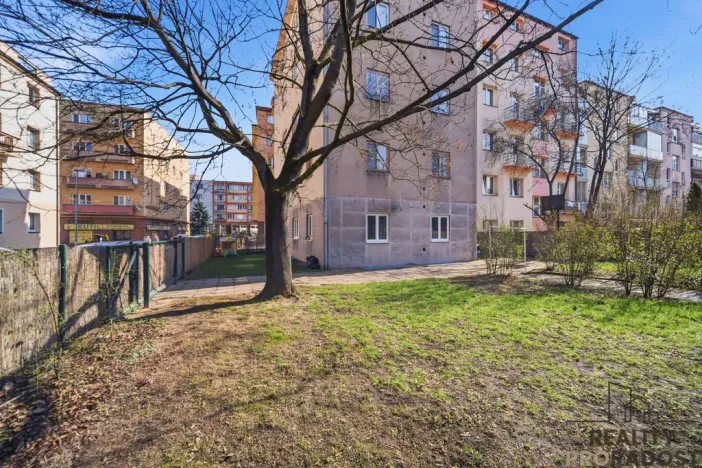 Prodej bytu 3+1, Pardubice - Zelené Předměstí, Sladkovského, 85 m2