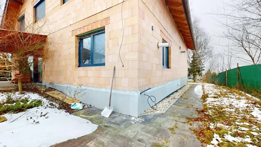 Prodej rodinného domu, Ivaň, 319 m2