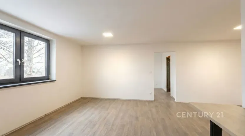 Prodej rodinného domu, Ivaň, 319 m2