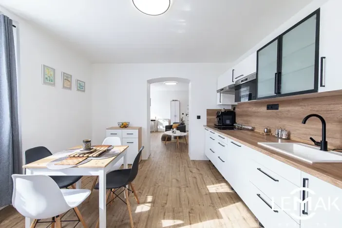 Prodej bytu 2+1, Příkazy, 56 m2