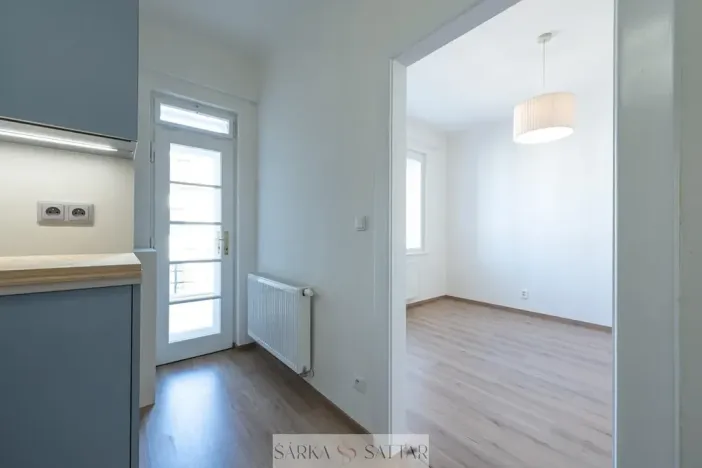 Pronájem bytu 2+kk, Praha - Podolí, Jeremenkova, 49 m2