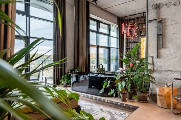 Prodej atypického bytu, Praha - Modřany, Československého exilu, 277 m2