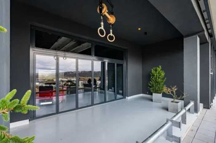 Prodej atypického bytu, Praha - Modřany, Československého exilu, 277 m2