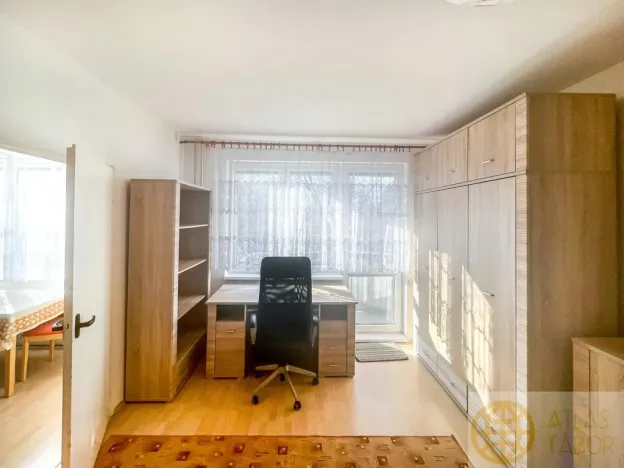 Pronájem bytu 1+1, Tábor, Náchodská, 36 m2