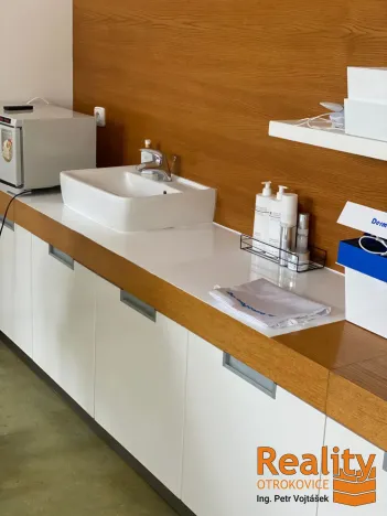 Pronájem komerční nemovitosti, Otrokovice - Kvítkovice, K. H. Máchy, 20 m2