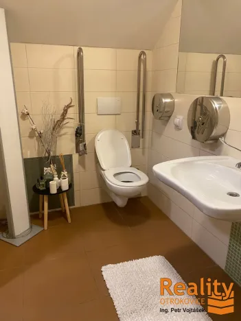 Pronájem komerční nemovitosti, Otrokovice - Kvítkovice, K. H. Máchy, 20 m2