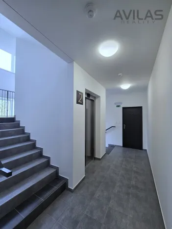 Pronájem bytu 1+kk, Benešov, 102. pluku, 38 m2