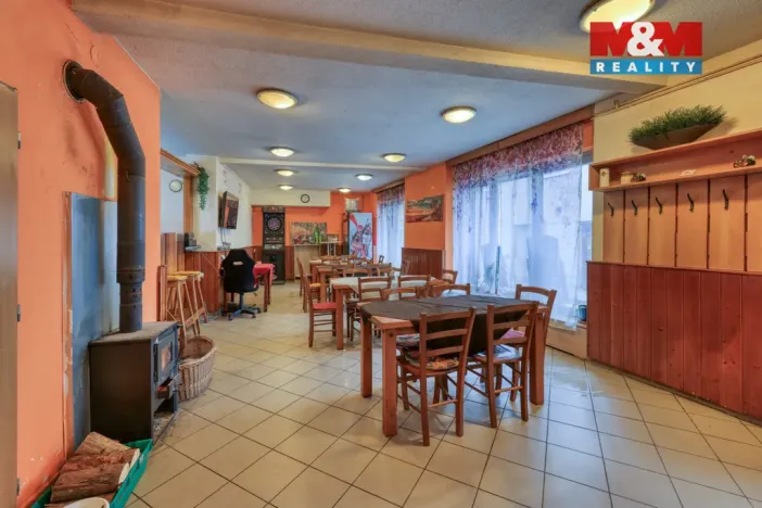 Prodej činžovního domu, Bečov nad Teplou, Nádražní, 219 m2