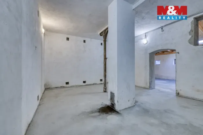 Prodej činžovního domu, Bečov nad Teplou, Nádražní, 219 m2