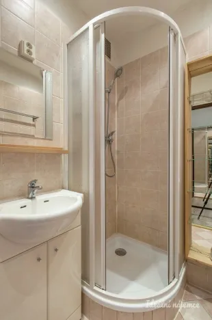 Pronájem bytu 2+1, Praha - Záběhlice, Zvonková, 51 m2