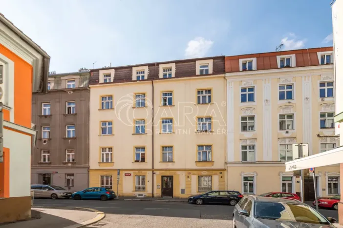 Pronájem bytu 1+kk, Praha - Michle, Magistrů, 22 m2