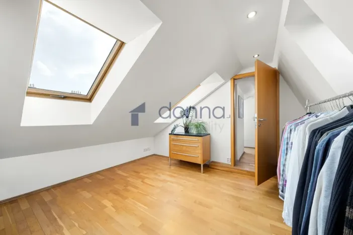 Prodej bytu 4+kk, Praha, Tolstého, 145 m2