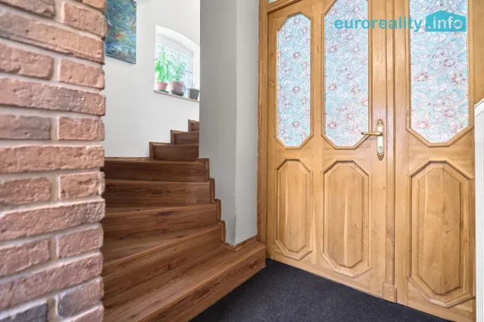 Prodej rodinného domu, Sadov - Bor, 470 m2