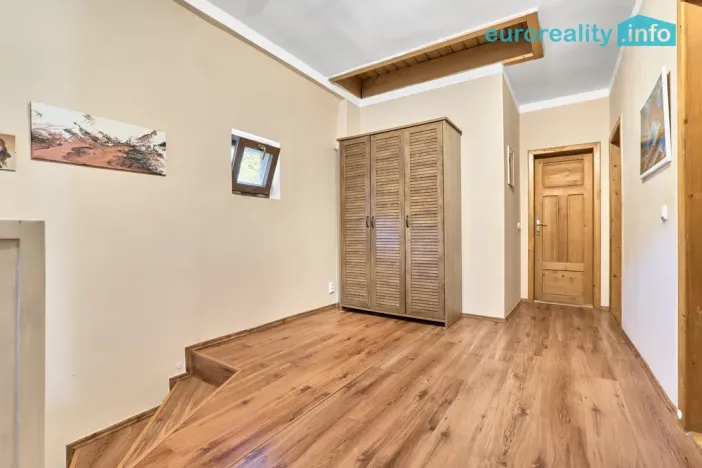 Prodej rodinného domu, Sadov - Bor, 470 m2