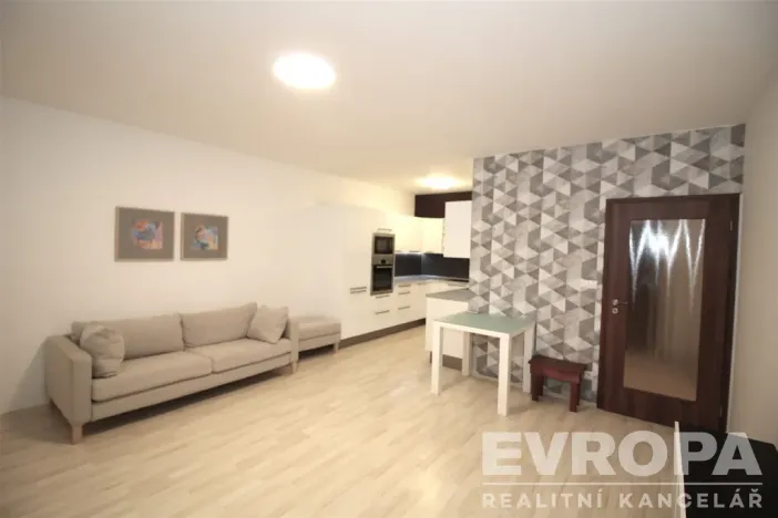 Pronájem bytu 2+kk, Praha - Háje, Jurkovičova, 53 m2