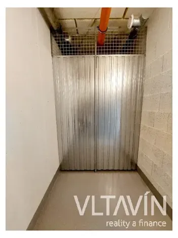 Pronájem bytu 2+kk, Praha - Vysočany, Kabešova, 48 m2