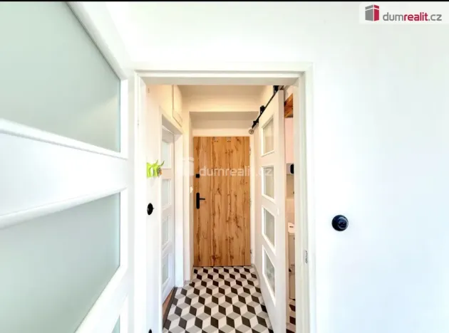 Pronájem bytu 2+kk, Povrly, 5. května, 38 m2