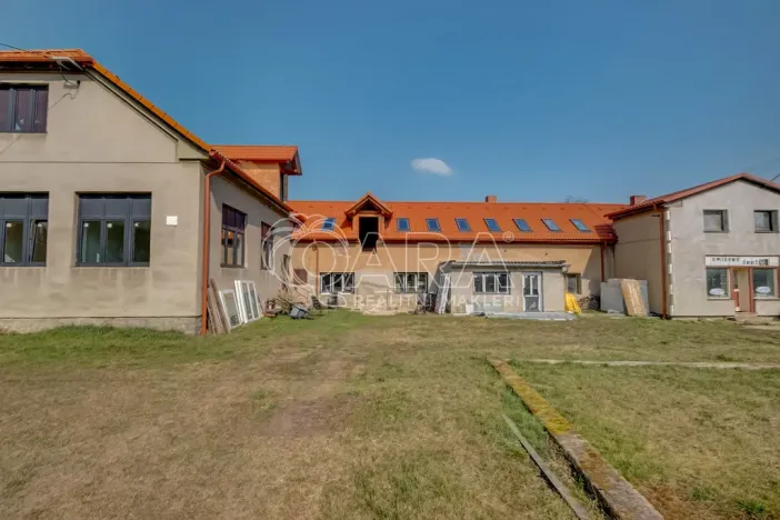 Prodej rodinného domu, Drhovy, 340 m2