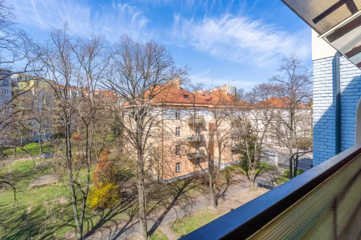 Pronájem bytu 2+kk, Praha - Nusle, Táborská, 57 m2