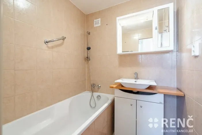 Pronájem bytu 2+1, Brno, Absolonova, 62 m2