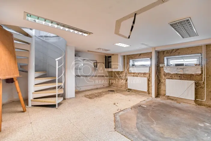 Prodej obchodního prostoru, Ostrava - Svinov, Bílovecká, 94 m2