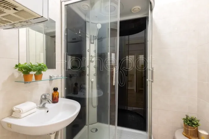 Prodej bytu 1+1, Praha - Holešovice, Jirečkova, 53 m2