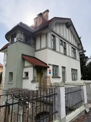 Pronájem kanceláře, Liberec, nám. Štefánikovo, 74 m2